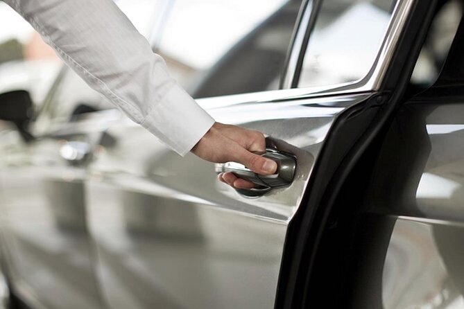 Phnom Penh Airport (KTI) Private Hotel Pickup or Drop-off - Hotel pickup is just as useful as airport arrival