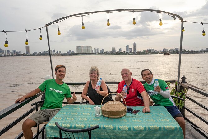 Phnom Penh Bike & Boat Sunset Tour / E-Bike Available - Riding the Mekong trails toward Koh Oknha Tei