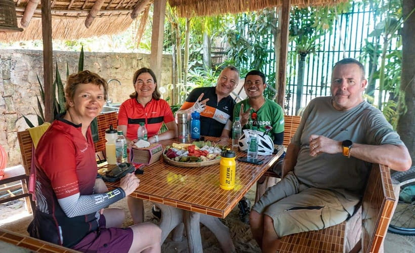 Phnom Penh: Bike & Boat Tour / E-Bike Available - Sunset drinks on a typical river boat