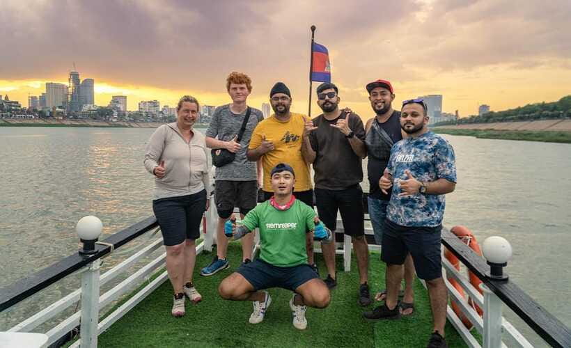 Phnom Penh: Bike & Boat Tour / E-Bike Available - Riding beside the Mekong, Tonle Sap, and Four Faces River