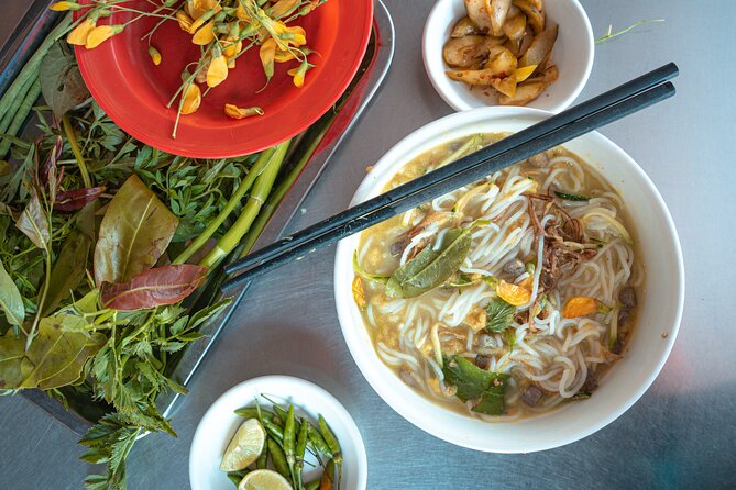 Phnom Penh’s Culinary Underground: Local Food Tour by Tuk-tuk - Tuk-tuk travel makes the night feel local
