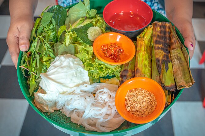Phnom Penh’s Culinary Underground: Local Food Tour by Tuk-tuk - Sophath and the comfort of Khmer curry noodles
