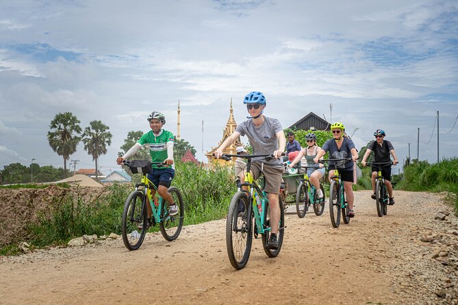Phnom Penh Silk Island Bike Tour/ E-Bike or Tuk Tuk - Why Silk Island works so well by bicycle