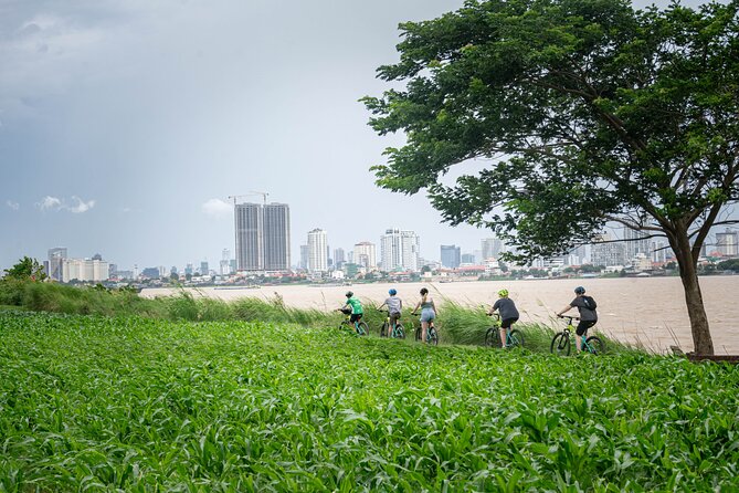 Phnom Penh Silk Island Bike Tour/ E-Bike or Tuk Tuk - How difficult is the 15-mile-plus ride?