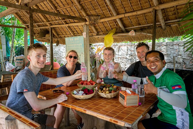 Phnom Penh Silk Island Bike Tour/ E-Bike or Tuk Tuk - Guide quality and group size