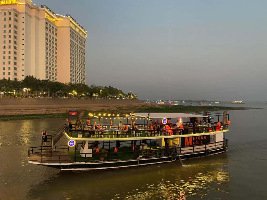 Phnom Penh: Sunset Cruise with Unlimited Beers & BBQ Buffet - The tuk-tuk pickup between 4:15 and 4:30pm