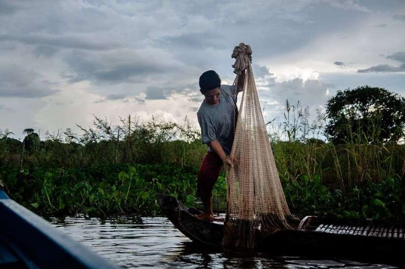 Phnom Penh to Siem Reap cruise/land tour (one way) - Lunch, drinks, and the pleasure of going slowly