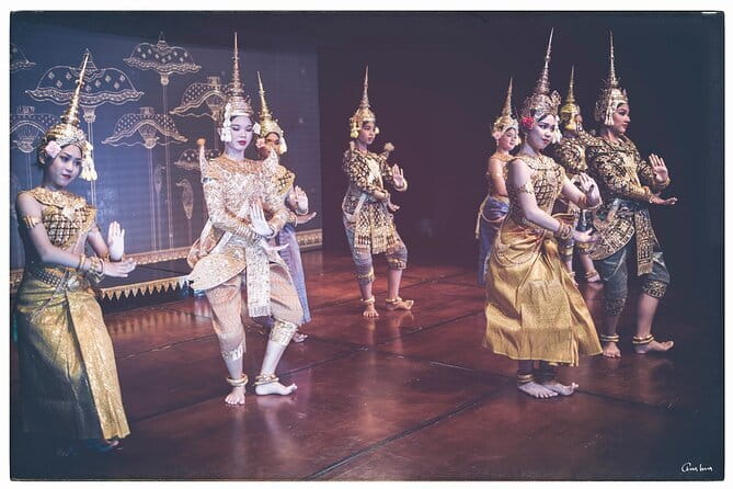 Phnom Penh Unique Classical Dance Show Every Saturday &Sunday - A Small Stage for a Cambodian Epic