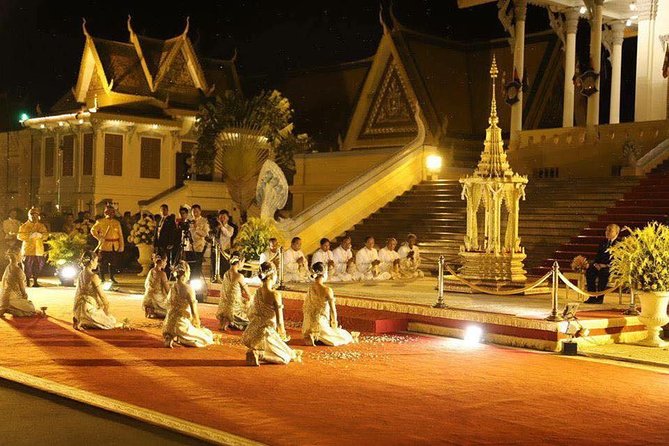 Phnom Penh Vital Discovery-Full Day Tour (Including all services) - Central Market or Russian Market