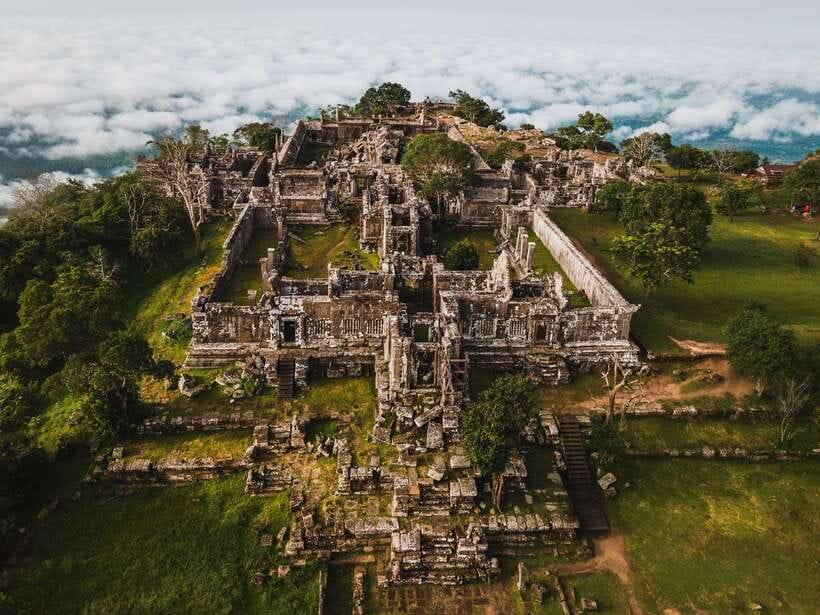 Preah Vihear: Full-Day Preah Vihear and Koh Ker Temple Tour - Reaching Preah Vihear by 4x4