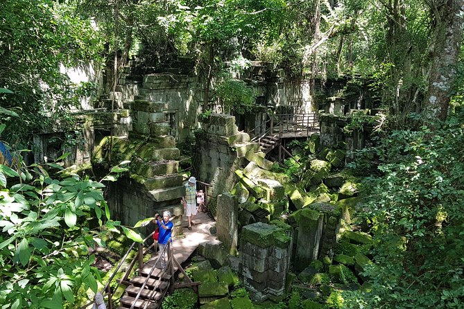 Private 1Day Tour: Kulen mountain, Beng Mealea, - The waterfall: a welcome break in the middle of the day