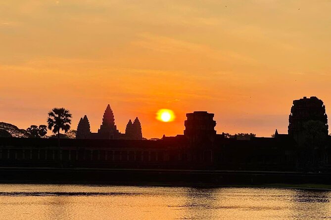 Private 2 Days Angkor Wat Sunrise and Discover all Major Temples - Banteay Kdei and the end of day one