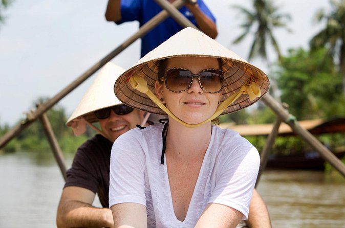 Private 3-Day Mekong Delta River Tour from Phnom Penh to Ho Chi Minh City - Day three: Cai Rang floating market before the crowds build