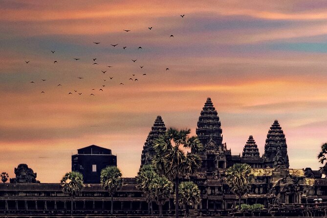 Private Angkor Sunrise & Major Temples Tour by English Speaking SUV Car Driver - Sras Srong offers a calmer pause