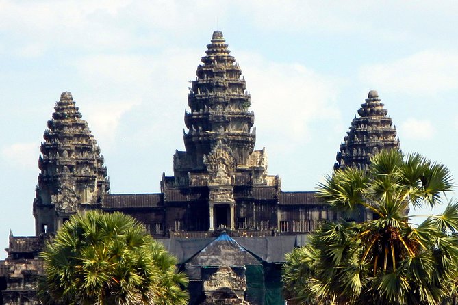 Private Angkor Wat Day Tour - Best of Angkor - Timing, food, and physical demands