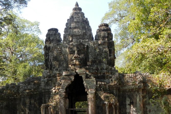Private Angkor Wat Day Tour - Best of Angkor - What the strongest guide experience looks like