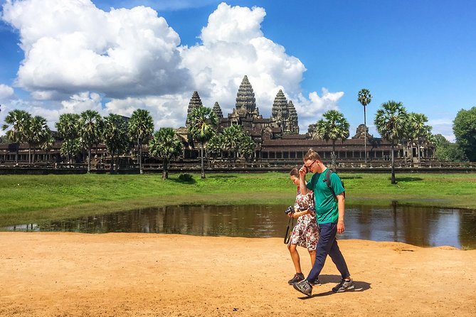 Private: Angkor Wat Full Day Guided Visit - Starting with two hours at Angkor Wat