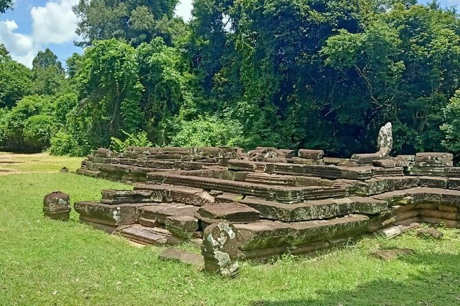 Private Angkor Wat Guided Sunset Tour - Who will enjoy this Angkor day most?