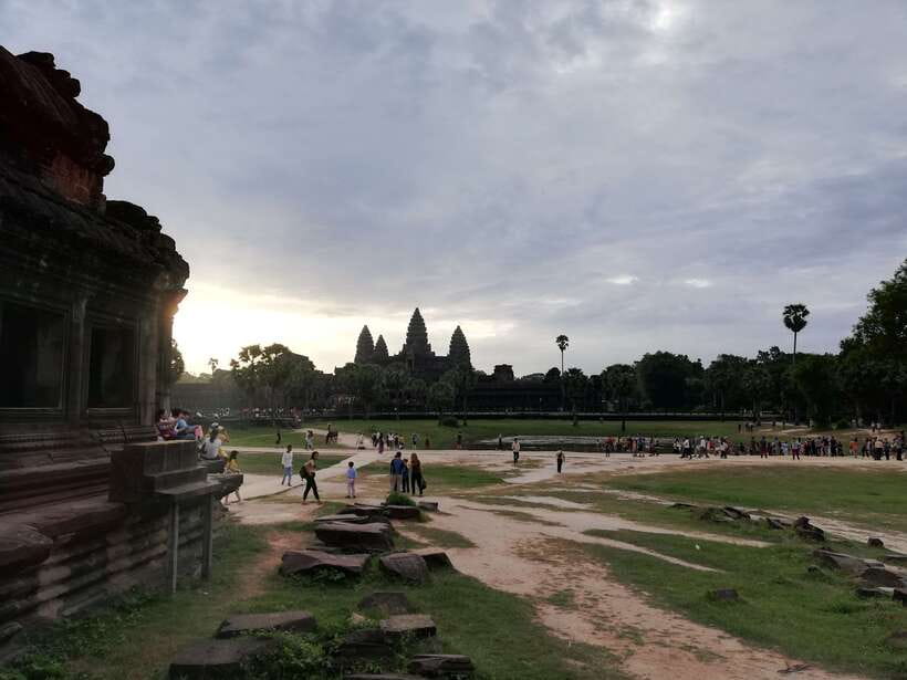 Private Angkor Wat Temple Tour - Timing, pickup, and small details that matter