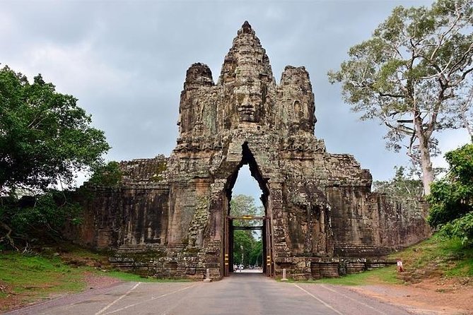 Private Angkor Wat Tour from Siem Reap - Three hours among Angkor Wat’s towers
