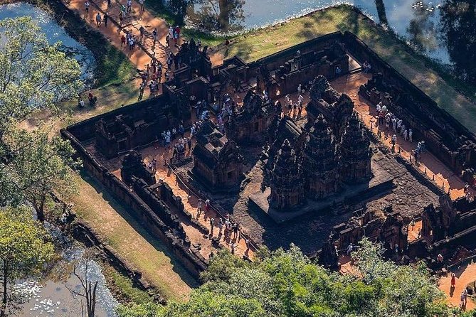 Private Banteay Srei and 4 Temples Guided Tour - Ta Som brings forest and ruins together