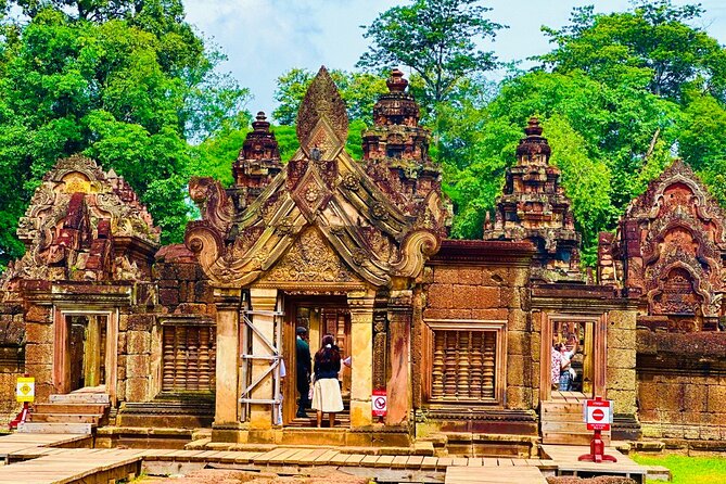 Private Banteay Srei Kbal Spean Tours and Landmine museum - Why this private day trip works beyond central Angkor