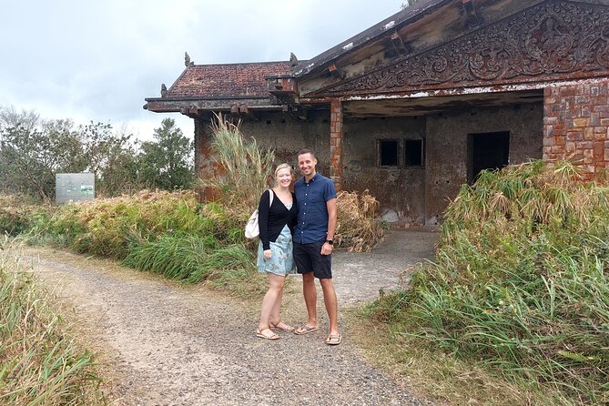Private Bokor tours by Rickshaw/SUV Car - Popokvil Waterfall and the Final Walk