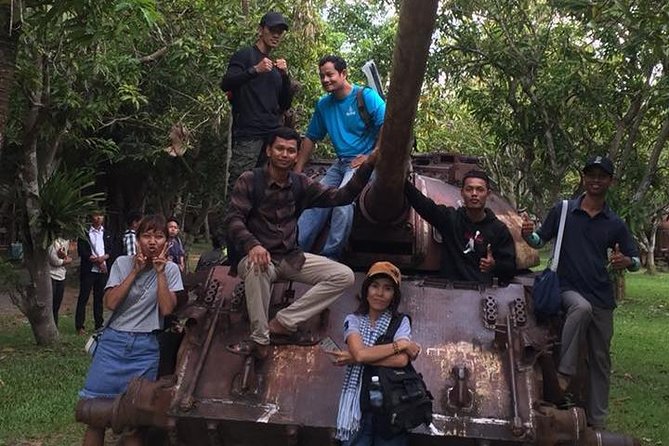 Private City Tour in Siem Reap - Artisan Angkor: watching traditional skills at work