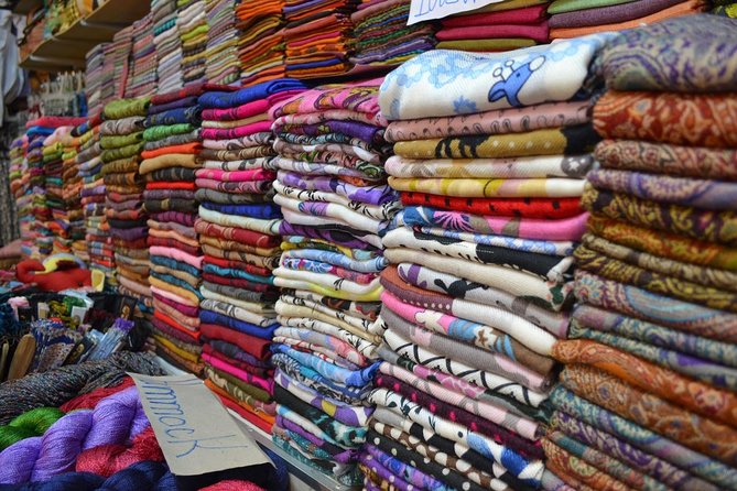 Private City Tour in Siem Reap - Old Market: a quick taste of daily commerce