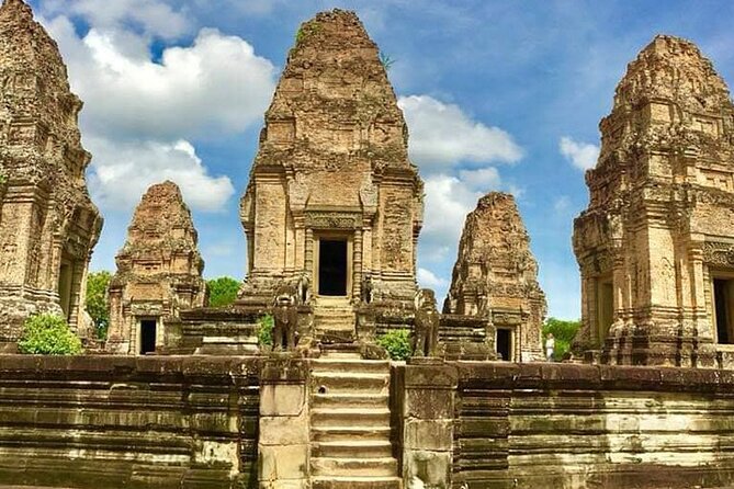Private Day Angkor Wat Temple and Banteay Srei Temple Tour - Angkor Thom begins at the South Gate