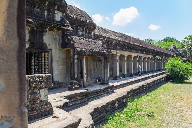 Private Full-Day Angkor Temple and Sunset Viewing with Lunch - How much depends on your guide