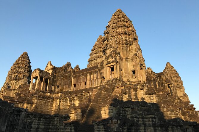 Private Guided Angkor Wat Tour by Lady Tuk Tuk with Monk Blessing - Why the early start matters at Angkor