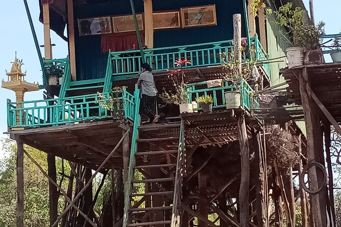 Private Half-Day Tour to Kampong Phluk Flooded Forest and Floating Villages - Stilted homes and life on the water
