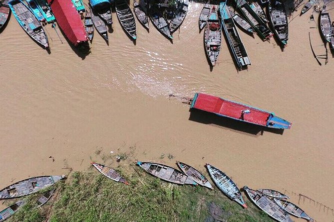 Private Kompong Phluk Floating Village Guided Tour - What the guide adds to the visit