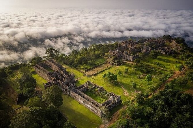 Private Preah Vihear and 2 Temples Guided Tour - Koh Ker and its seven-tiered pyramid