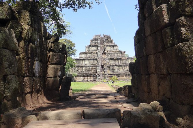 Private Preah Vihear and 2 Temples Guided Tour - What the $85 price really gives you