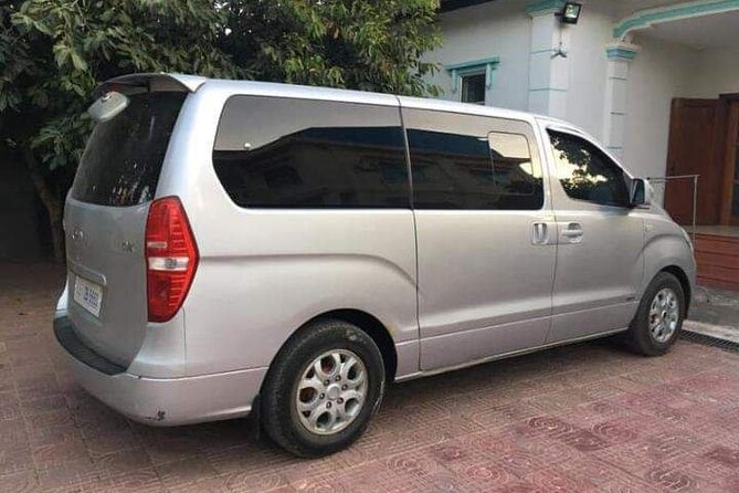 Private Taxi Phnom Penh to Siem Reap or Siem Reap to Phnom Penh - What the private H1 Starex ride is like