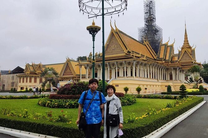 Private Tour: Phnom Penh City Tour Full Day - Wat Ounalom, Phnom Penh’s Buddhist center