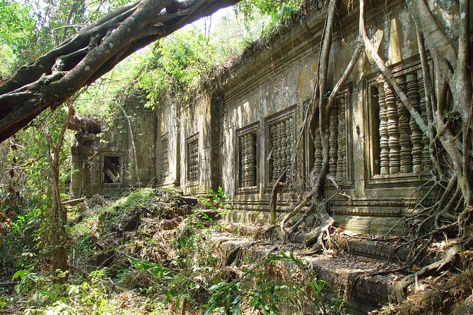 Private Tour to Beng Mealea Jungle Temple and Koh Ker - What to wear and what to pack
