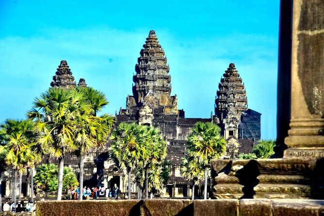 Private Tours Angkor Wat For 3 Days - Day two: delicate carvings and temples beyond the main circuit