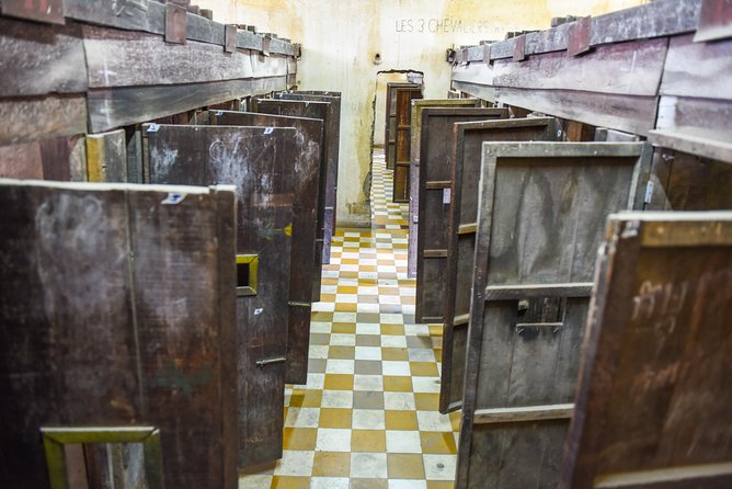 Remnants of a Khmer Rouge Era - What a private guide adds to the experience