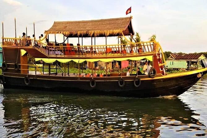 Scenic Boat Journey from Siem Reap to Battambang - From your Siem Reap hotel to the water