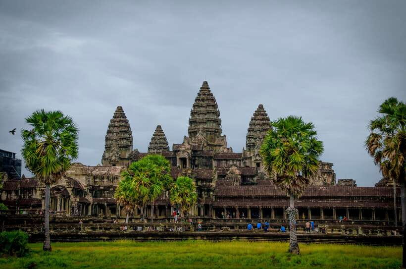 Seat-In-Coach: Small Circuit tour with Sunrise at Angkor Wat - A 4:20 AM start for Angkor Wat sunrise