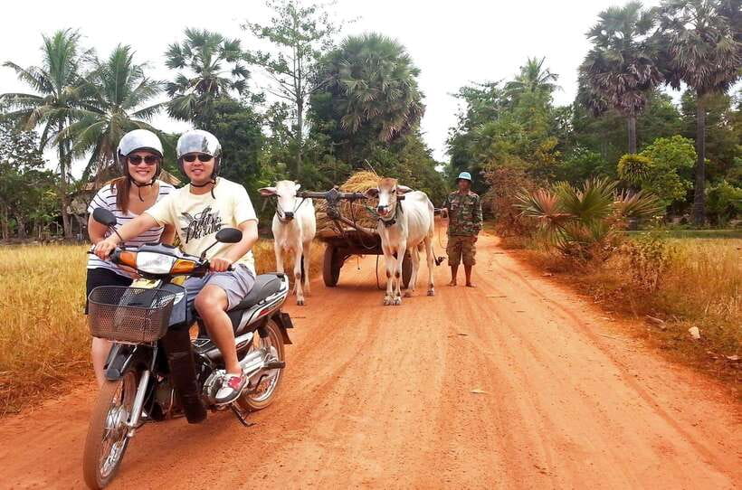 Siem Reap: 3-Hour Ancient Trails Motorbike Tour - How Safe and Difficult Is the Ride?