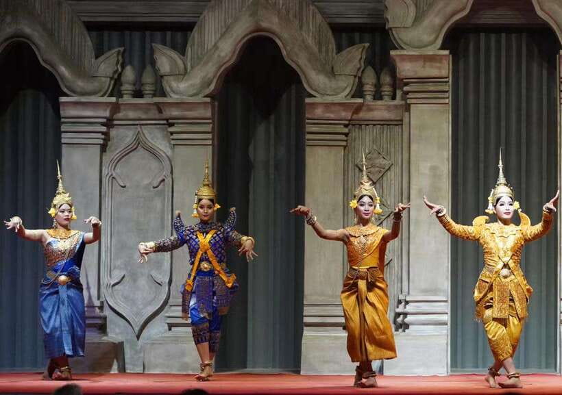 Siem Reap: Amazon Angkor Buffet Traditional Fairy Dance Show - A simple evening of food and Khmer dance