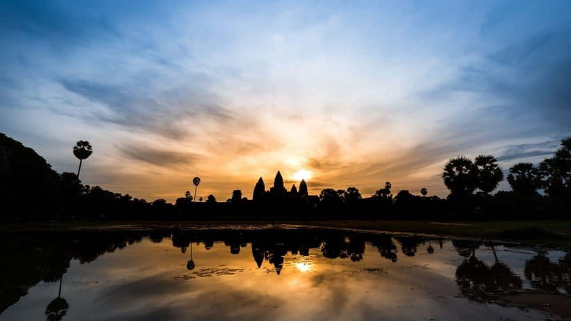 Siem Reap: Angkor Sunrise 1- or 2-Day Guided Temples Tour - Day 1: Banteay Srei and the Grand Circuit
