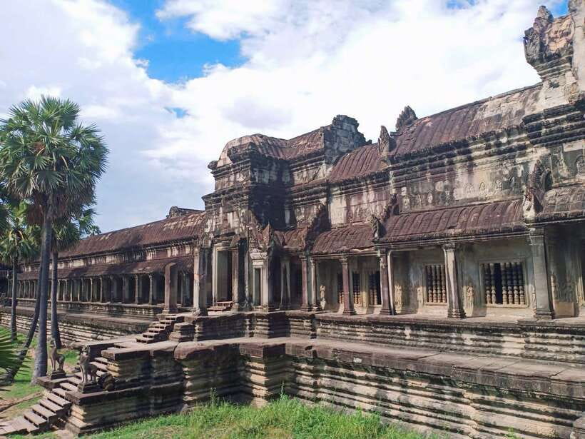 Siem Reap: Angkor Wat Private Tour by Tuk-Tuk - What the $16 price really buys