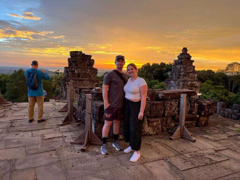Siem Reap: Angkor Wat Small-Group Day Tour and Sunset - A full day built around Angkor’s essential sights