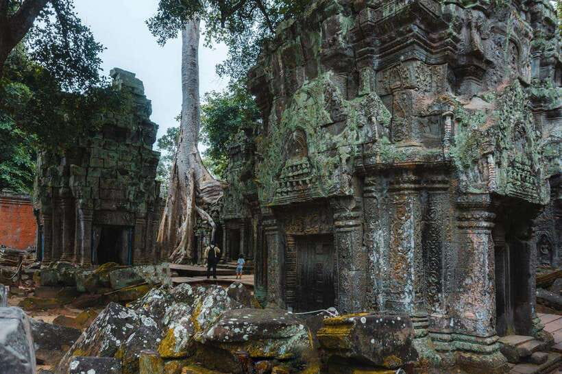 Siem Reap: Angkor Wat Small-Group Full Day Tour and Sunset - Angkor Wat in the afternoon
