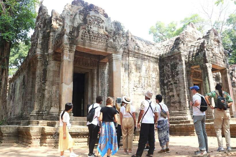 Siem Reap: Angkor Wat: Small-Group Sunrise Tour - What the $16 price really covers